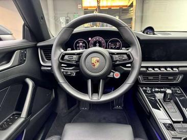 Porsche 911 Cabriolet Carrera — photo 10
