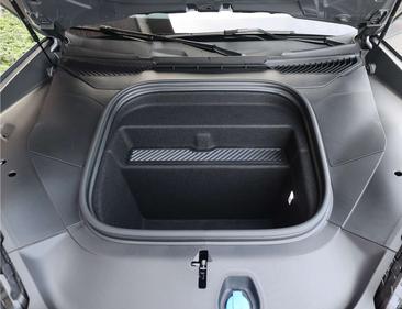 Porsche Cayenne Electric — photo 24