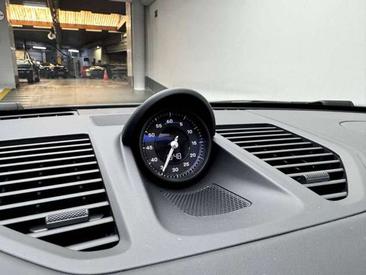 Porsche 911 Cabriolet Carrera — photo 16