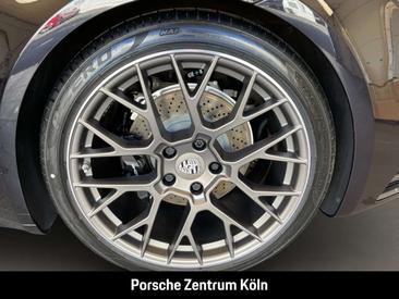 Porsche 911 Carrera S — photo 11