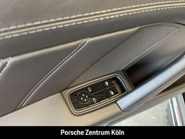 Porsche 911 Carrera S — photo 28