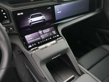 Porsche Cayenne Electric — photo 26