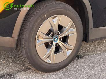 BMW IX1 XDrive30 — photo 27