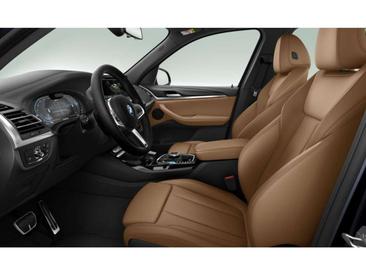 BMW iX3 — photo 4