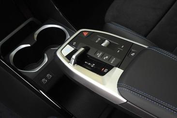 BMW IX1 EDrive20 — photo 12