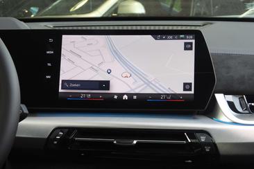 BMW IX1 EDrive20 — photo 29