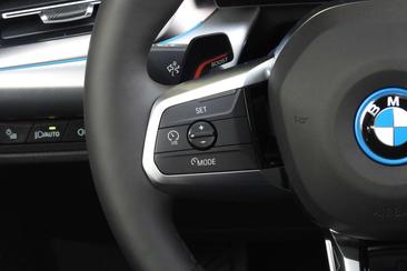 BMW IX1 EDrive20 — photo 30