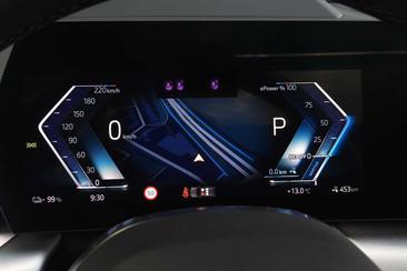 BMW IX1 EDrive20 — photo 32