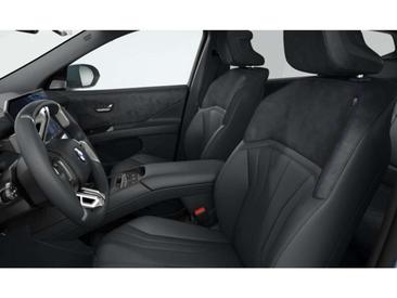 BMW iX3 50 XDrive — photo 6