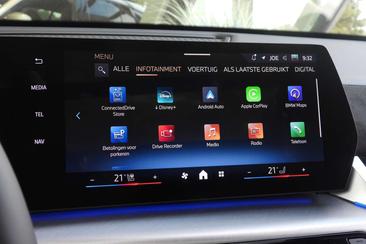 BMW IX1 EDrive20 — photo 41