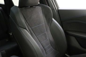 BMW IX1 EDrive20 — photo 19