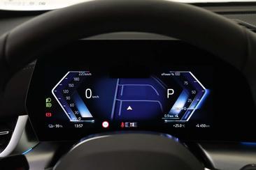 BMW IX1 EDrive20 — photo 37