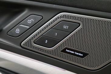 BMW IX1 EDrive20 — photo 41