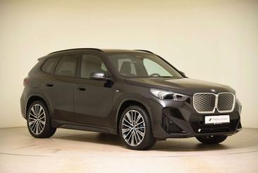BMW IX1 XDrive30 — photo 4