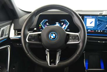 BMW IX1 XDrive30 — photo 10