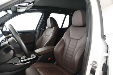 BMW iX3 — photo 5