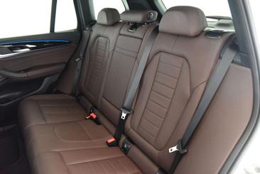 BMW iX3 — photo 6