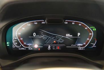 BMW iX3 — photo 11