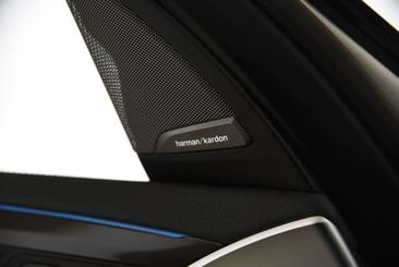 BMW iX3 — photo 21