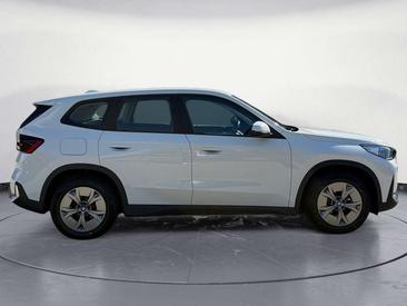 BMW IX1 XDrive30 — photo 5