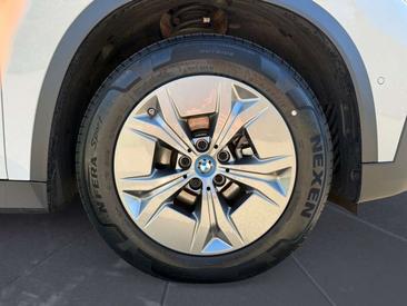 BMW IX1 XDrive30 — photo 6