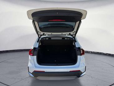 BMW IX1 XDrive30 — photo 13