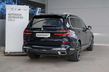 BMW X7 XDrive40d — photo 37