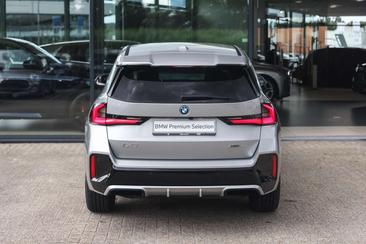 BMW IX1 XDrive30 — photo 5