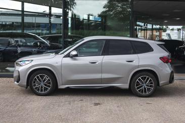 BMW IX1 XDrive30 — photo 6