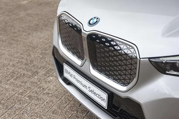 BMW IX1 XDrive30 — photo 22