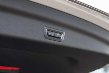 BMW IX1 XDrive30 — photo 29