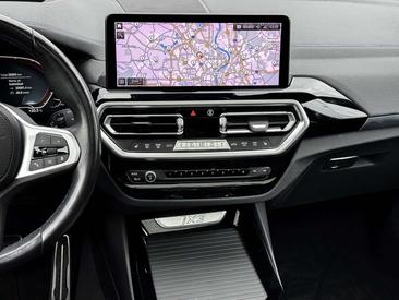 BMW iX3 — photo 10