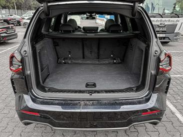 BMW iX3 — photo 25