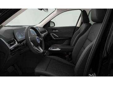 BMW IX1 EDrive20 — photo 6