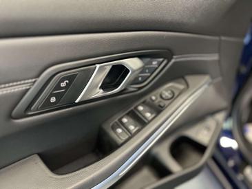 BMW M3 — photo 21