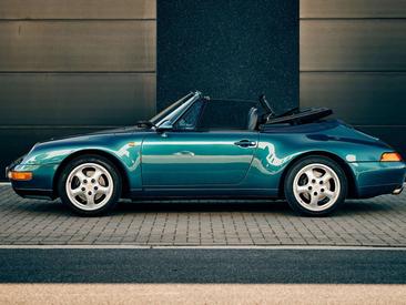 Porsche 911 Carrera 4S — photo 6