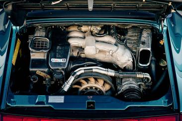 Porsche 911 Carrera 4S — photo 12