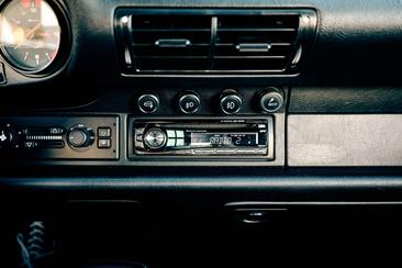 Porsche 911 Carrera 4S — photo 17