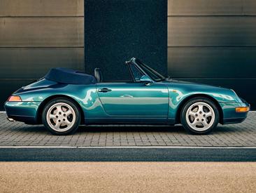 Porsche 911 Carrera 4S — photo 26