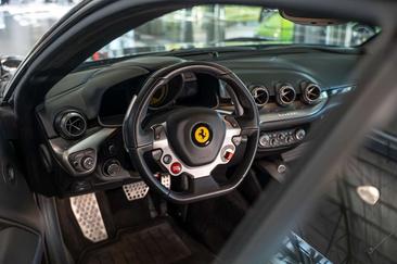 Ferrari F12 Berlinetta — photo 11