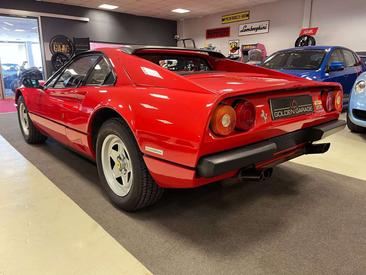 Ferrari 208 GTB Turbo — photo 3