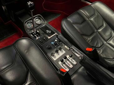 Ferrari 208 GTB Turbo — photo 13