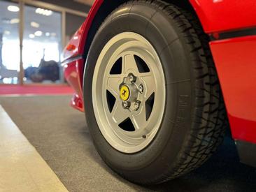 Ferrari 208 GTB Turbo — photo 19