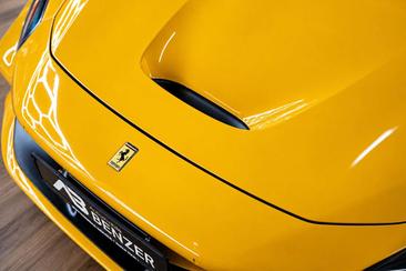 Ferrari F8 Spider — photo 5