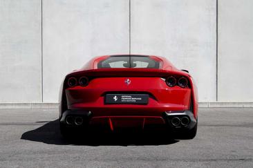 Ferrari 812 Superfast — photo 5