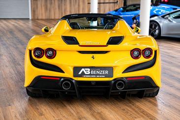 Ferrari F8 Spider — photo 14