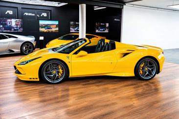 Ferrari F8 Spider — photo 18