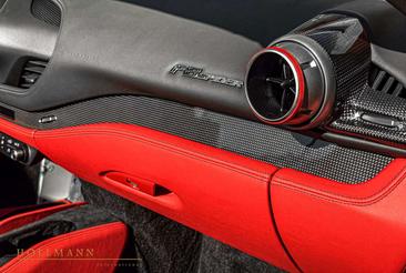 Ferrari F8 Spider — photo 18