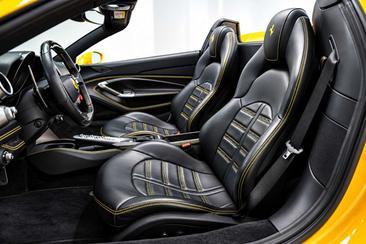 Ferrari F8 Spider — photo 20