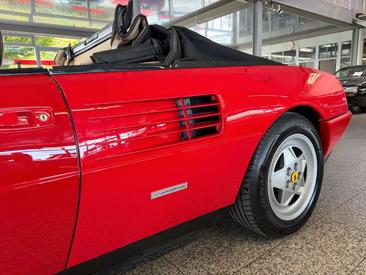 Ferrari Mondial T Cabriolet — photo 22
